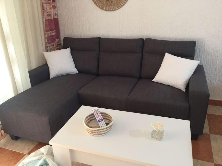 Two Bed In The Manga Appartement *